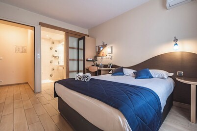 Logis Hôtel Au Tambour