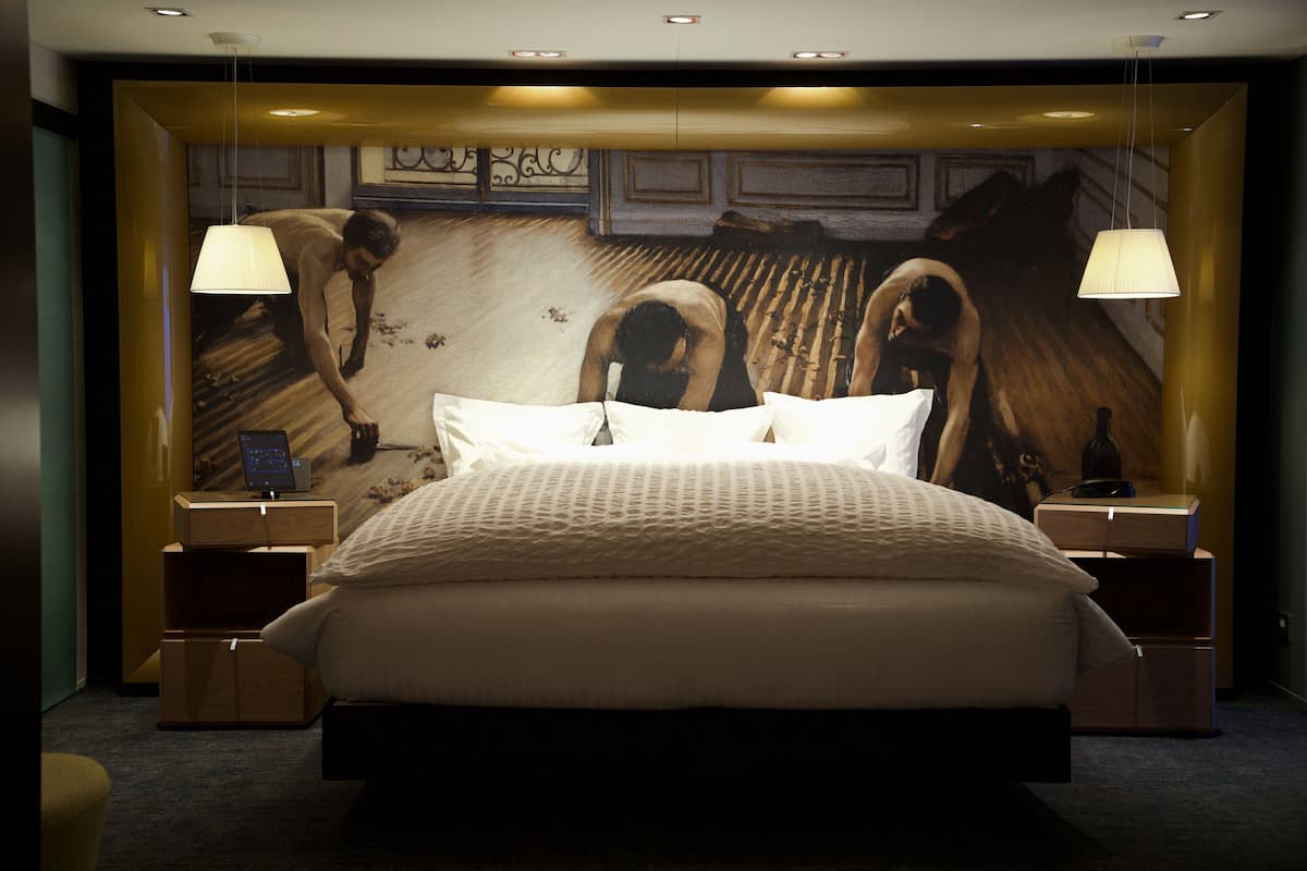 suite with terrace and hot tub | minibar, in-room safe, free wifi, bed sheets