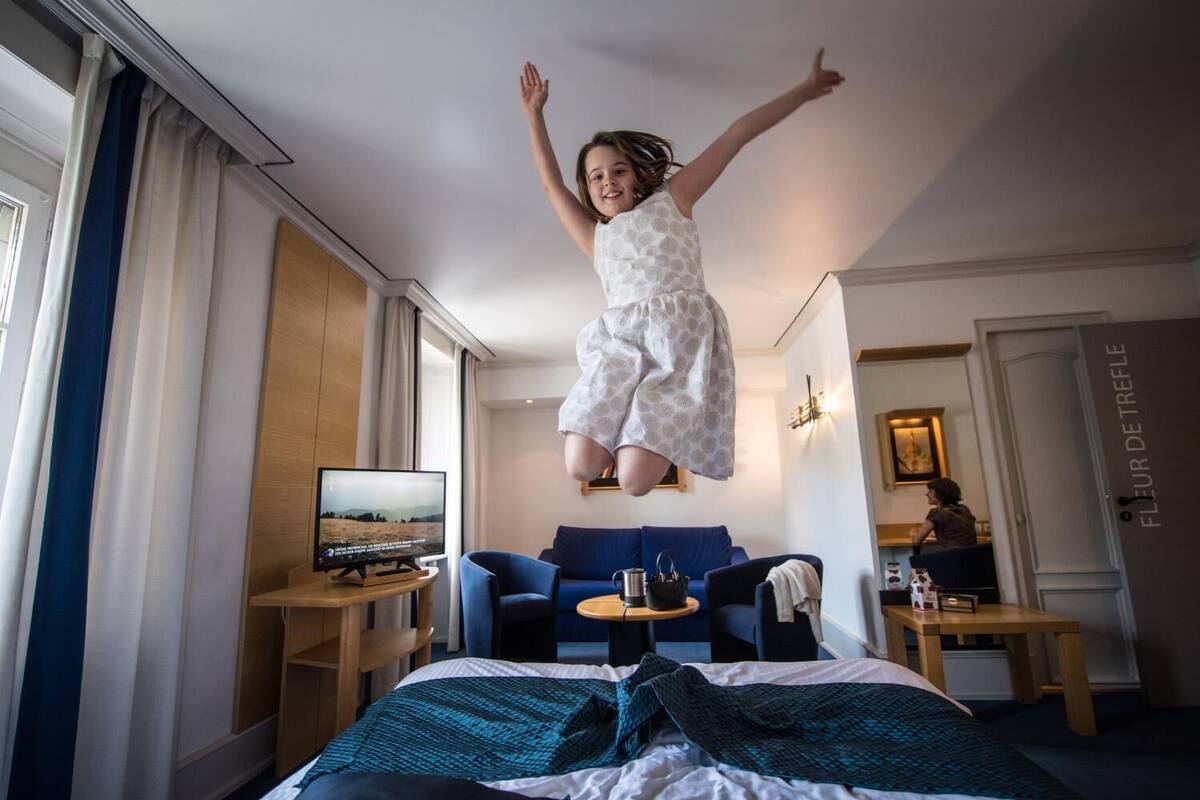 Standard Room, 2 Single Beds (Charming) | Minibar, in-room safe, desk, free WiFi