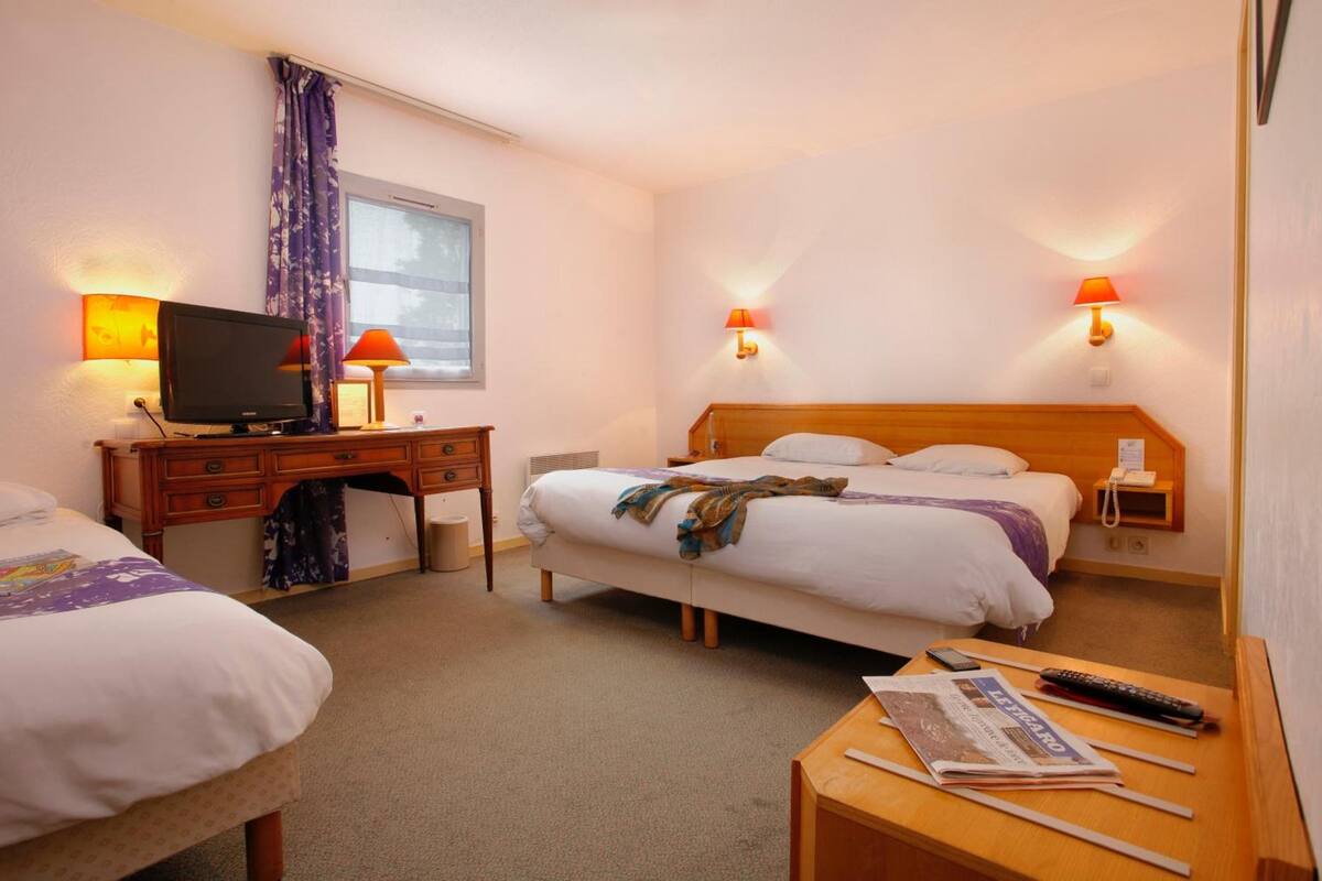 soundproofing, free wifi, bed sheets, wheelchair access