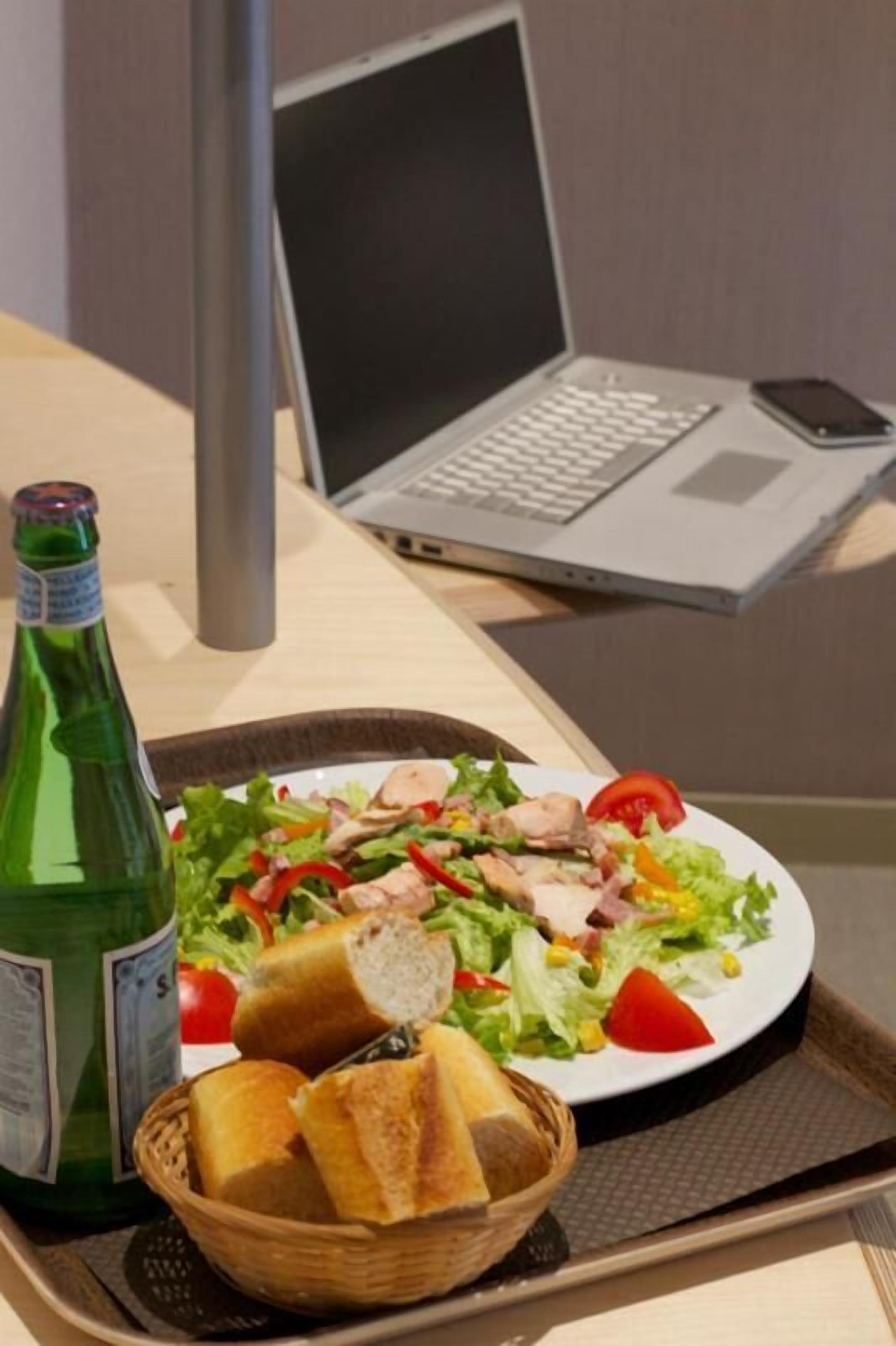 breakfast and dinner served, regional cuisine