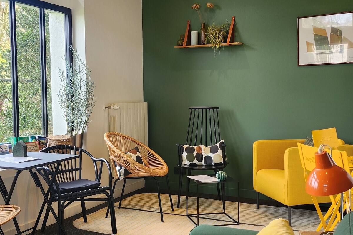 garden views, open daily