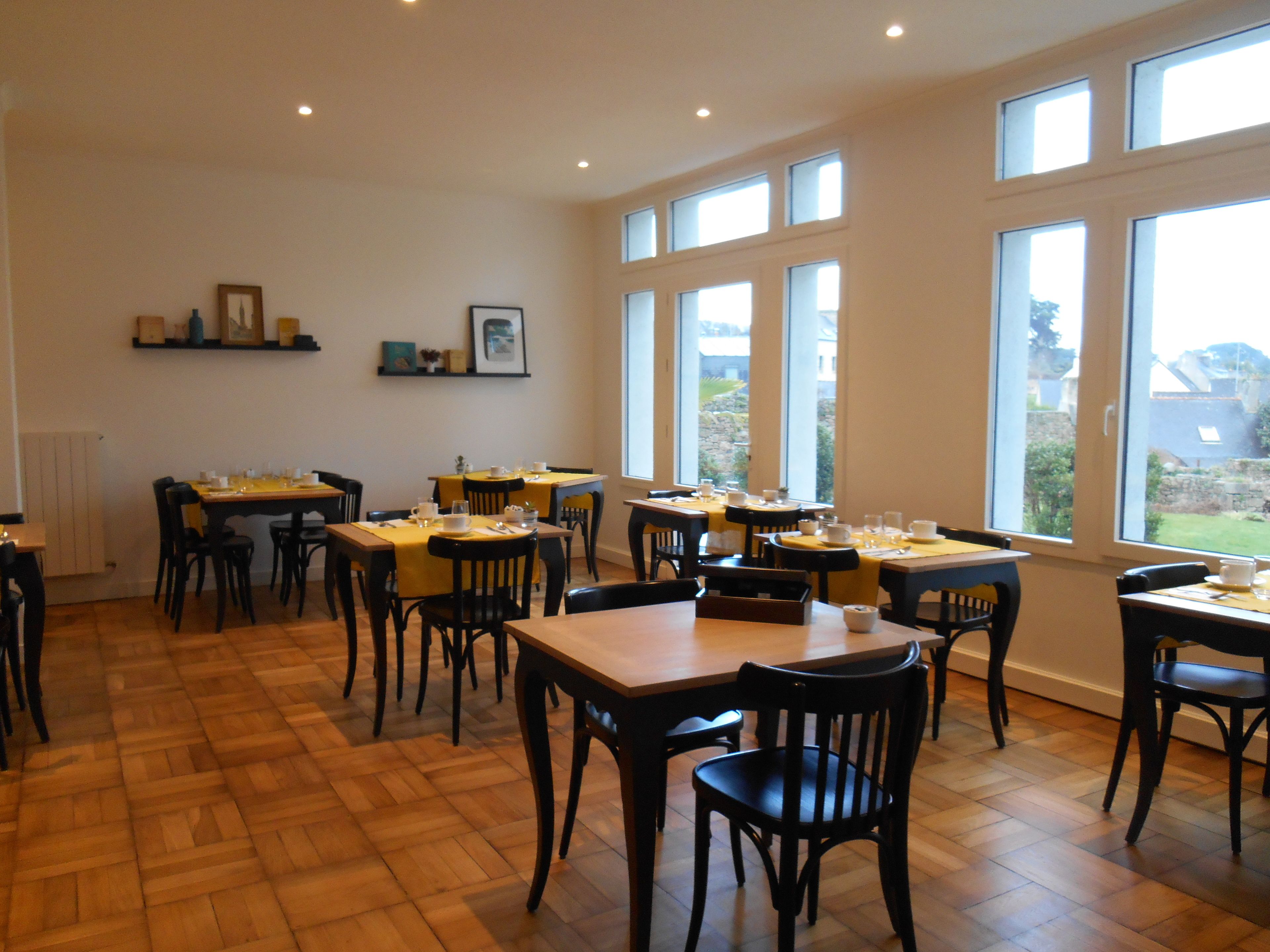 daily buffet breakfast (eur 14 per person)