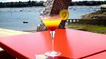 Frühstück, Mittagessen, Abendessen, Blick auf den Strand