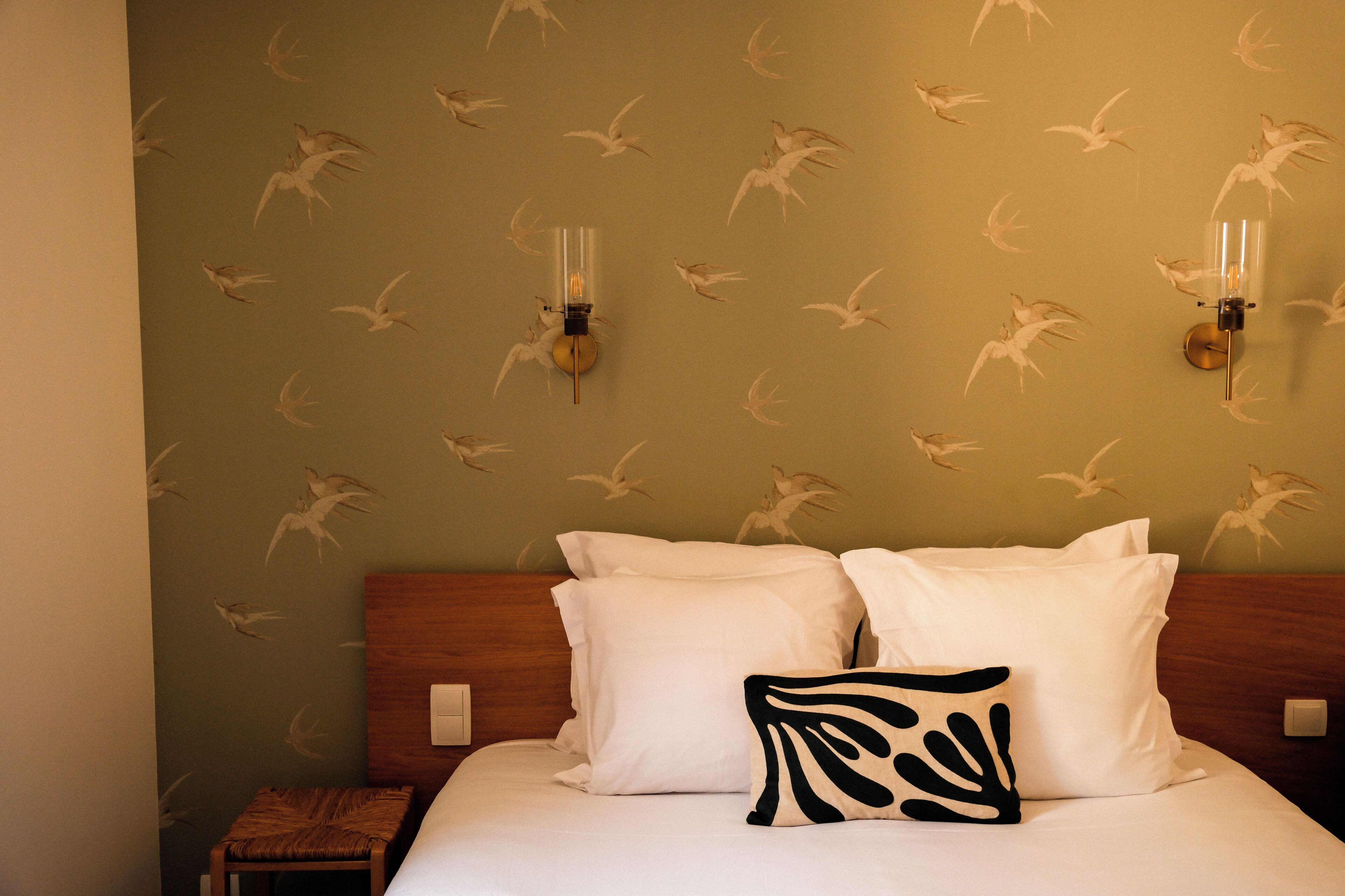 Wifi gratis y ropa de cama 