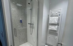 Bathroom - Hotel de la Vallee (Dinard)