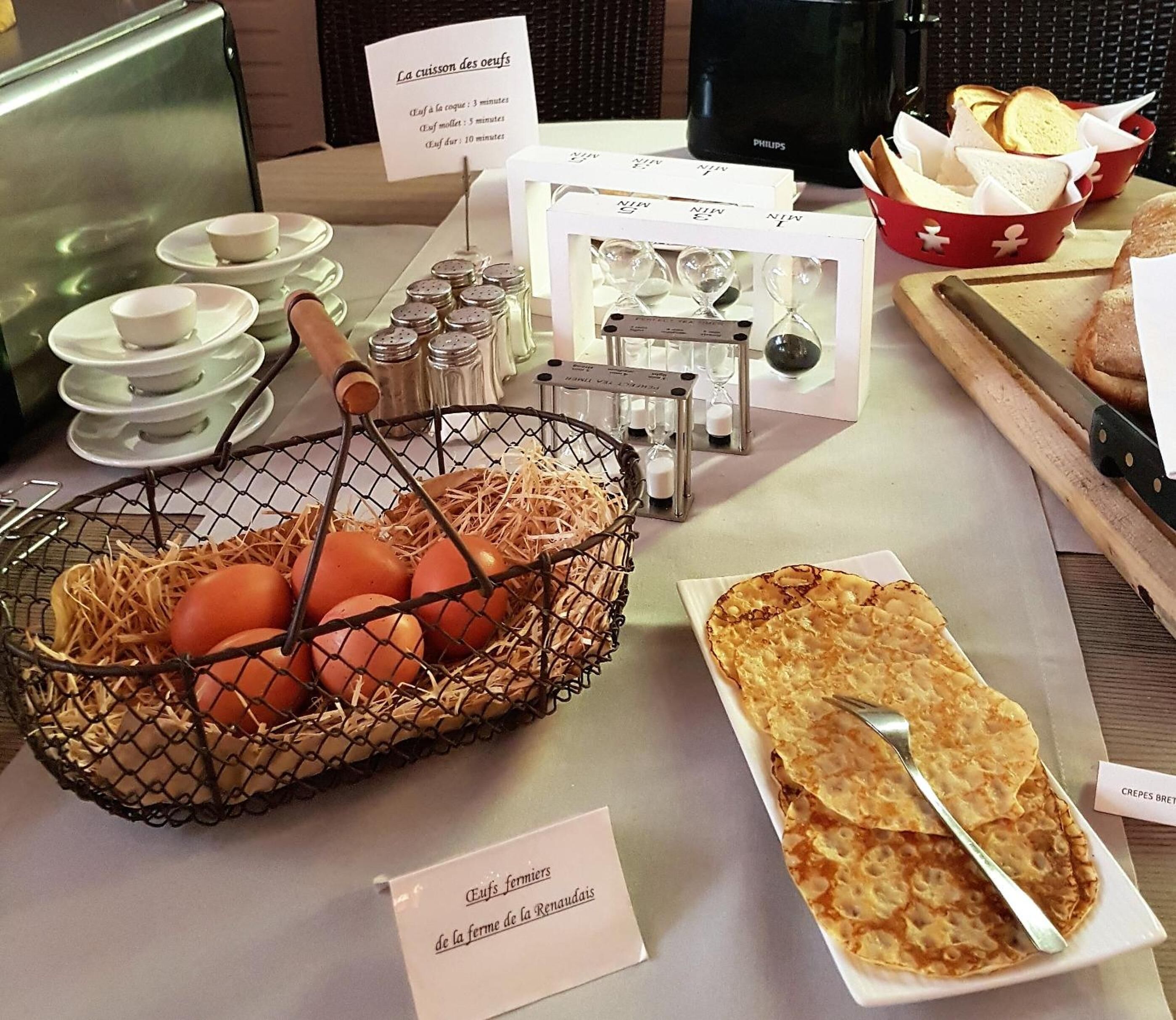 breakfast, lunch, dinner served; beach views