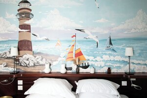 Ropa de cama de alta calidad y minibar 