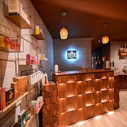 Couples treatment room(s), sauna, hot tub, steam room