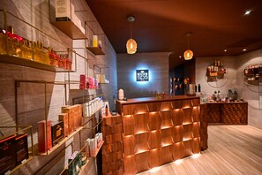 Couples treatment room(s), sauna, hot tub, steam room - Le Diana Hotel and Spa (Carnac)