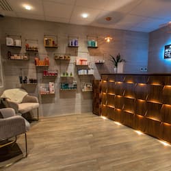 Couples treatment rooms, sauna, hot tub, steam room, Turkish bath