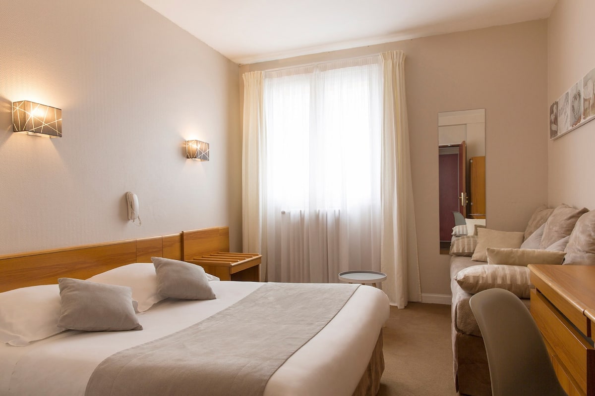 Select Comfort beds, desk, blackout curtains, soundproofing