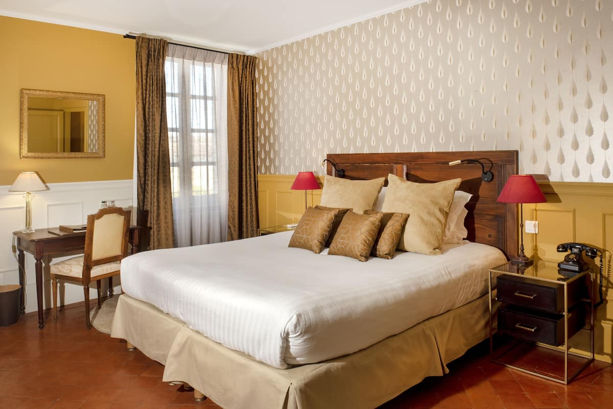 1 bedroom, minibar, in-room safe, individually decorated