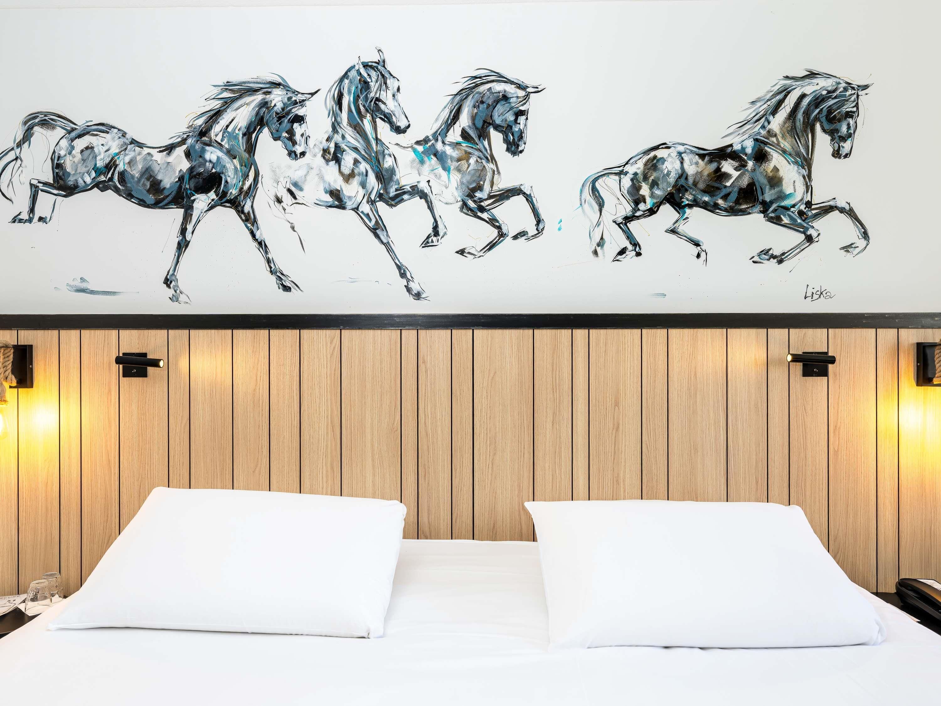 Classic-Zimmer, 1 Queen-Bett, Nichtraucher (Overlooking the river) | Hochwertige Bettwaren, Zimmersafe, Schreibtisch, Verdunkelungsvorhänge