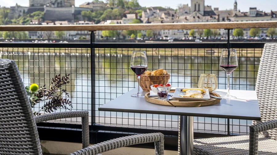 Mercure Bords De Loire Saumur