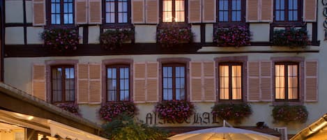Front of property - evening/night