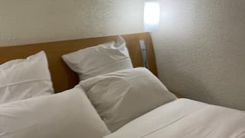 Kamar Double | Brankas, meja kerja, setrika/meja setrika, dan tempat tidur bayi gratis