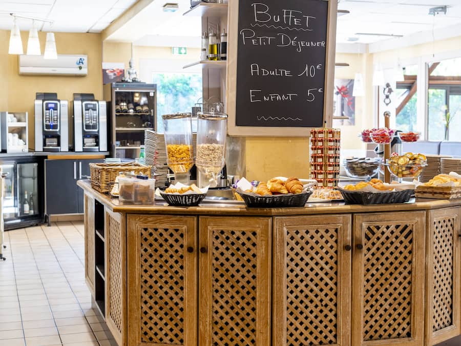 Dagelijks ontbijtbuffet (EUR 10 per persoon)