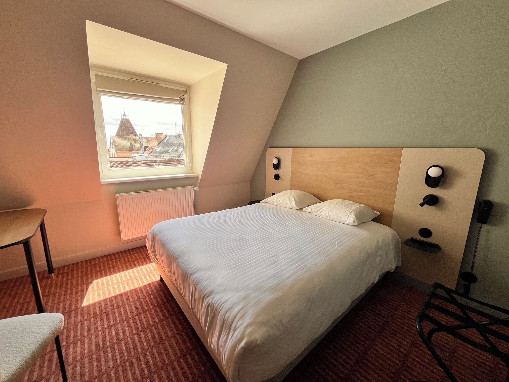 Standaard tweepersoonskamer | Luxe beddengoed, individueel gedecoreerd, individueel gemeubileerd