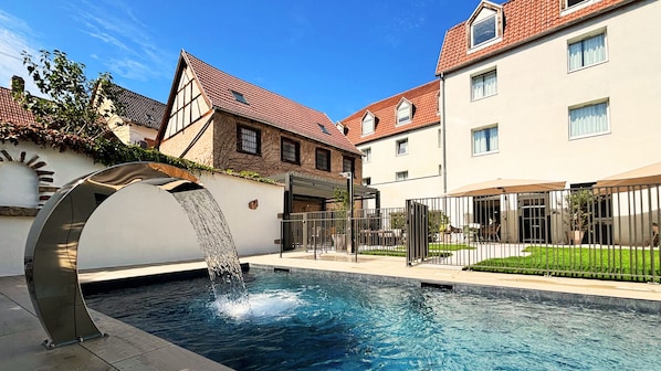 Alberca al aire libre por temporada