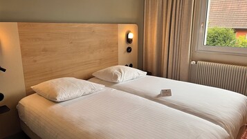 Standard Twin Room | Premium bedding, individually decorated, individually furnished, desk