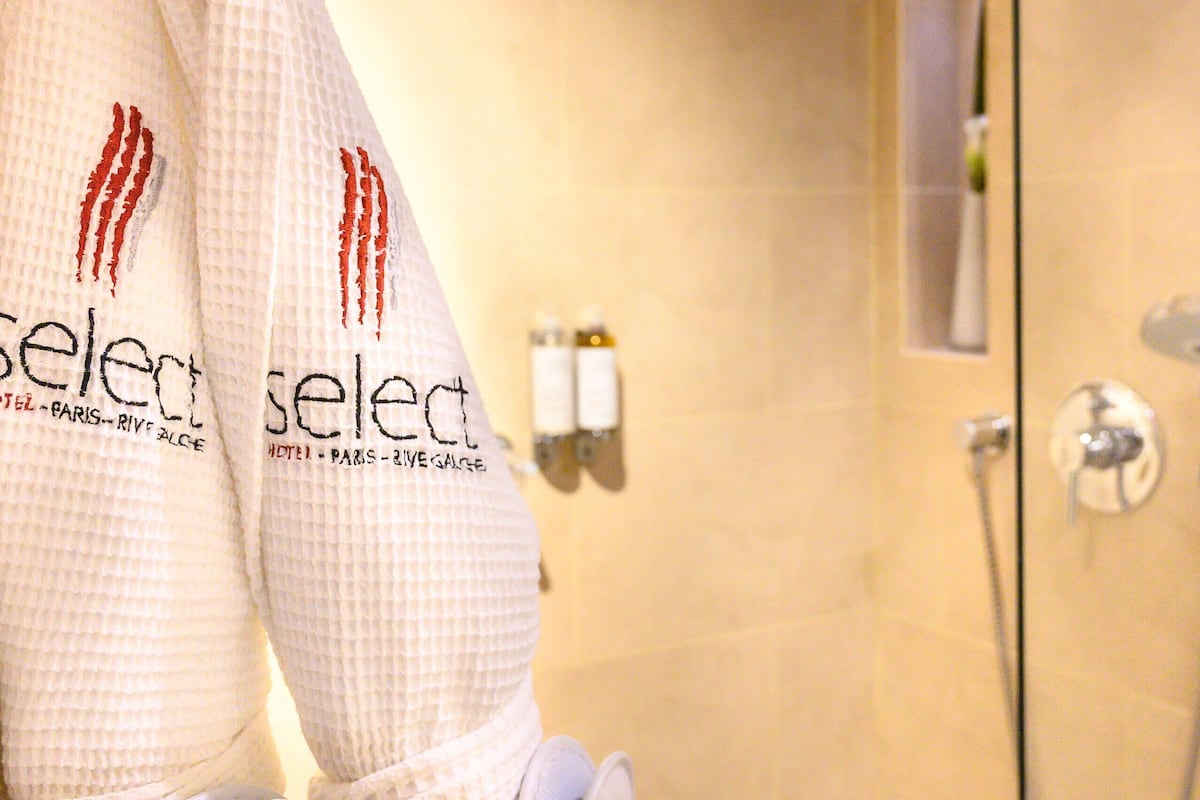 Süit | Banyo | Saç kurutma makinesi, bornoz, terlik, havlu