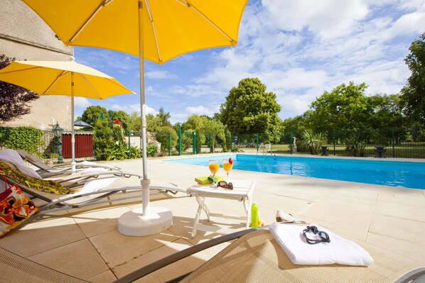 Seasonal outdoor pool