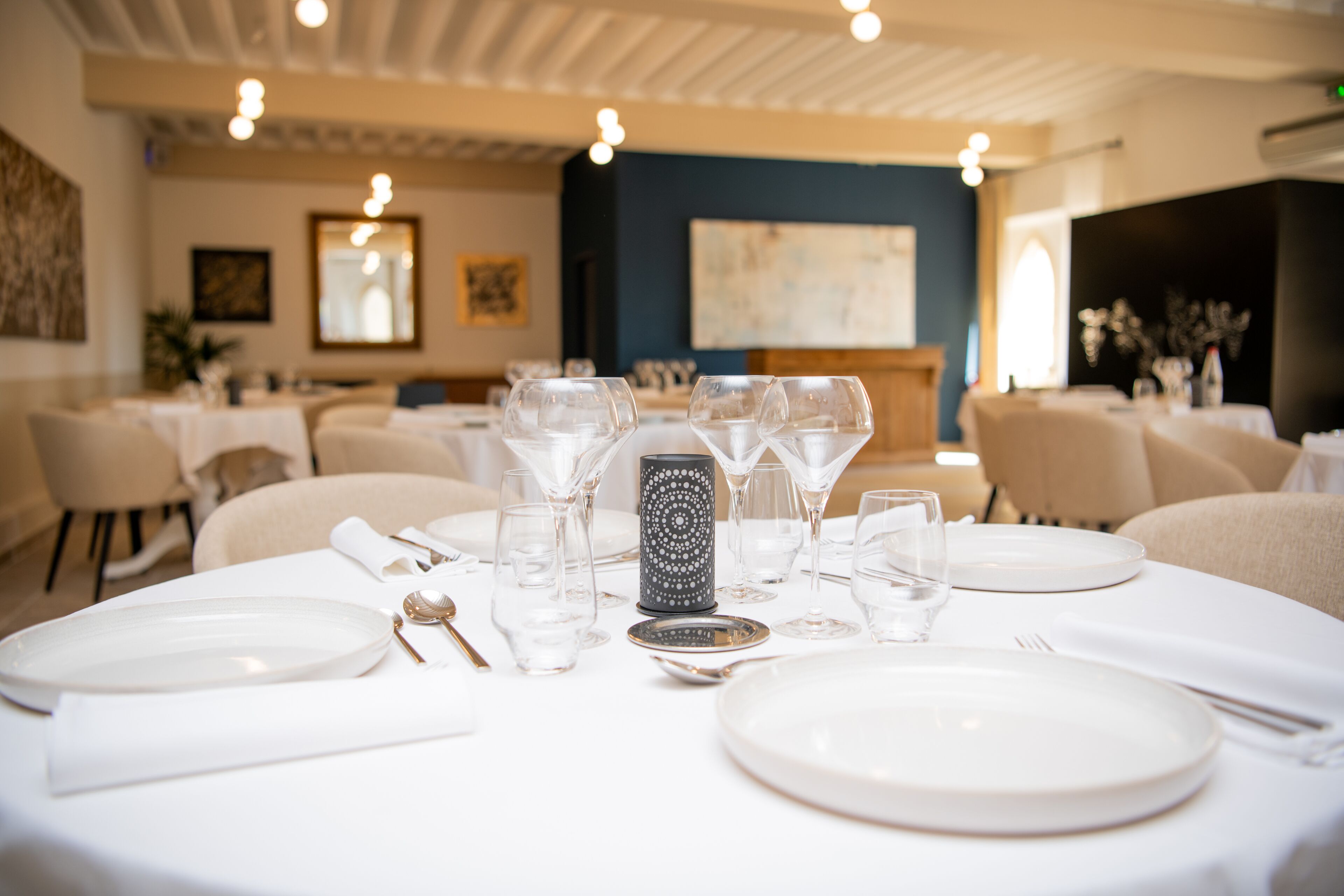 lunch and dinner served, french cuisine