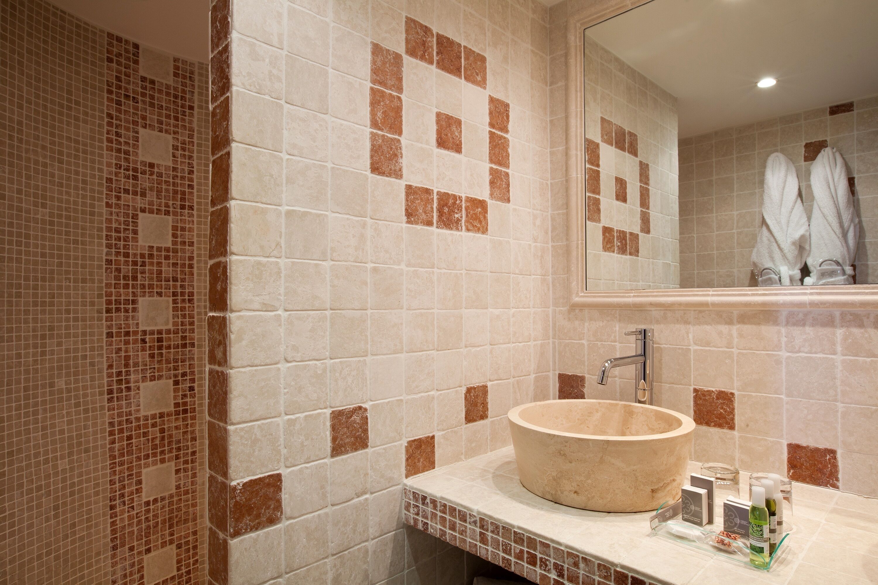 luxury double room | bathroom | shower, hair dryer, bathrobes, slippers