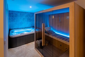 Espace de soins pour les couples, soins corporels, soins d'hydrothérapie