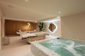 Salle de soins pour les couples, soins du corps, enveloppements