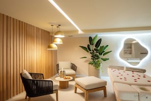 Couples treatment room(s), body treatments, body wraps, body scrubs
