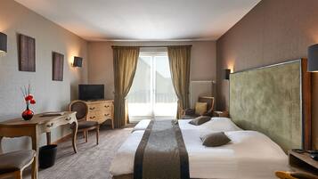 Chambre Double ou avec lits jumeaux (Prestige) | Coffres-forts dans les chambres, bureau, lits bébé