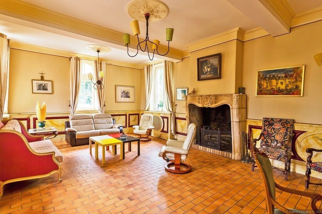 Villa, 6 Bedrooms, Fireplace, Park View | Living area | 43-inch flat-screen TV with satellite channels