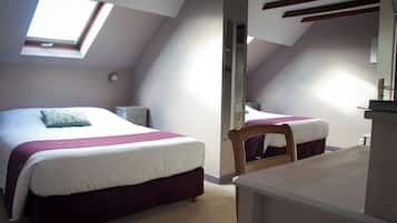 Skrivbord, strykjärn/strykbräda och gratis wi-fi