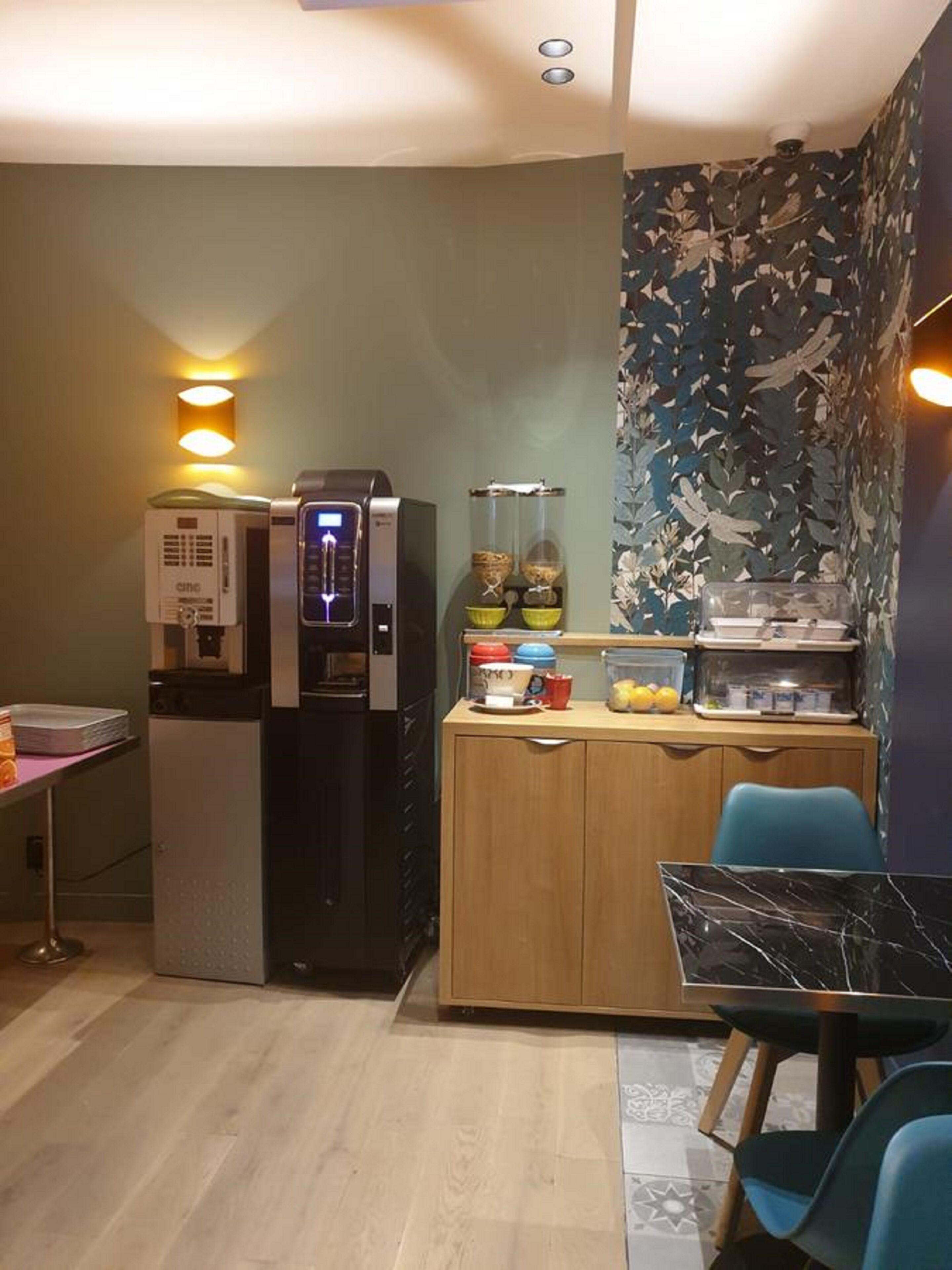 Photo - Panam Hotel PARIS GAMBETTA- Place Gambetta-Mairie du 20 emme