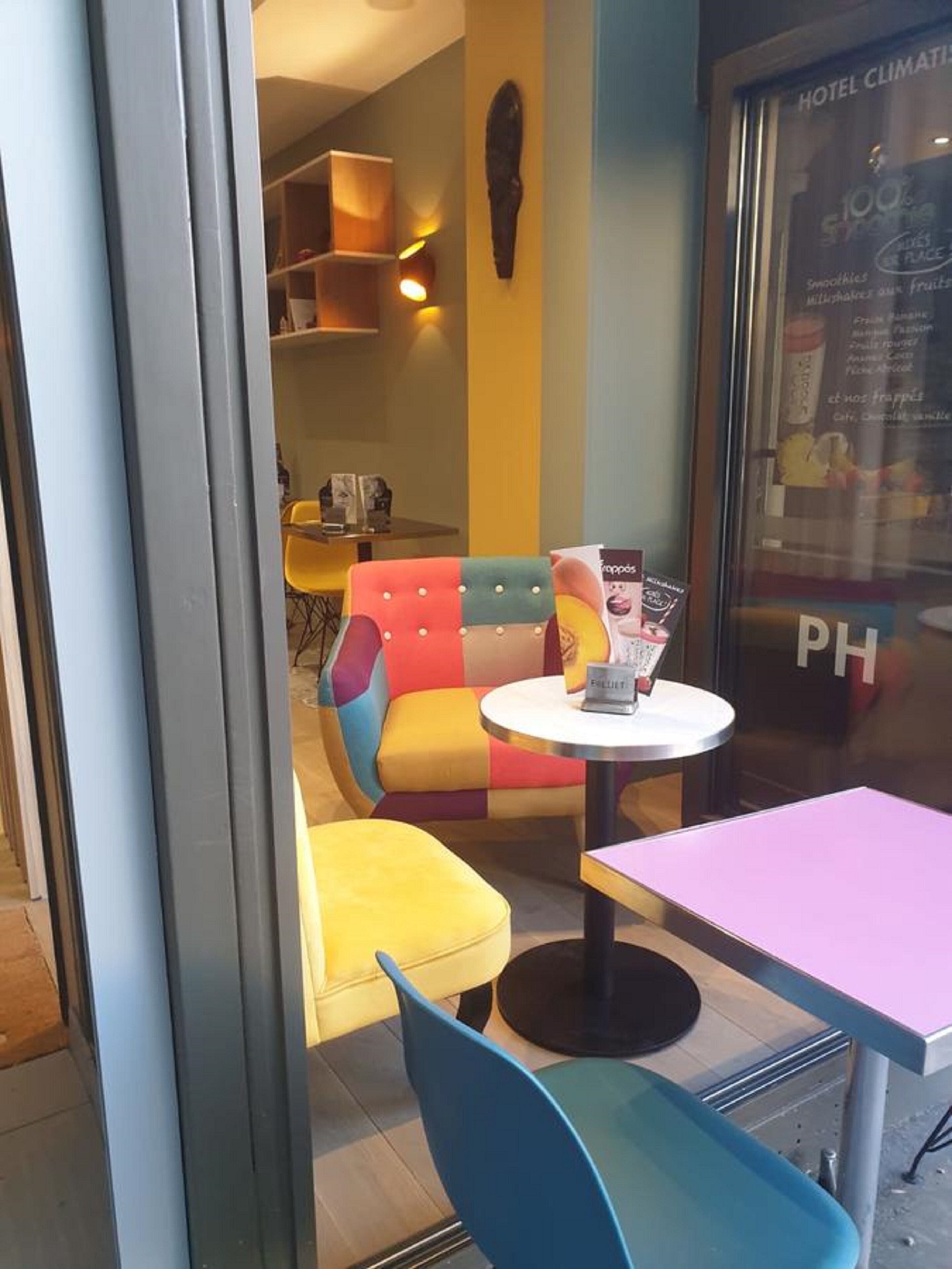 Photo - Panam Hotel PARIS GAMBETTA- Place Gambetta-Mairie du 20 emme