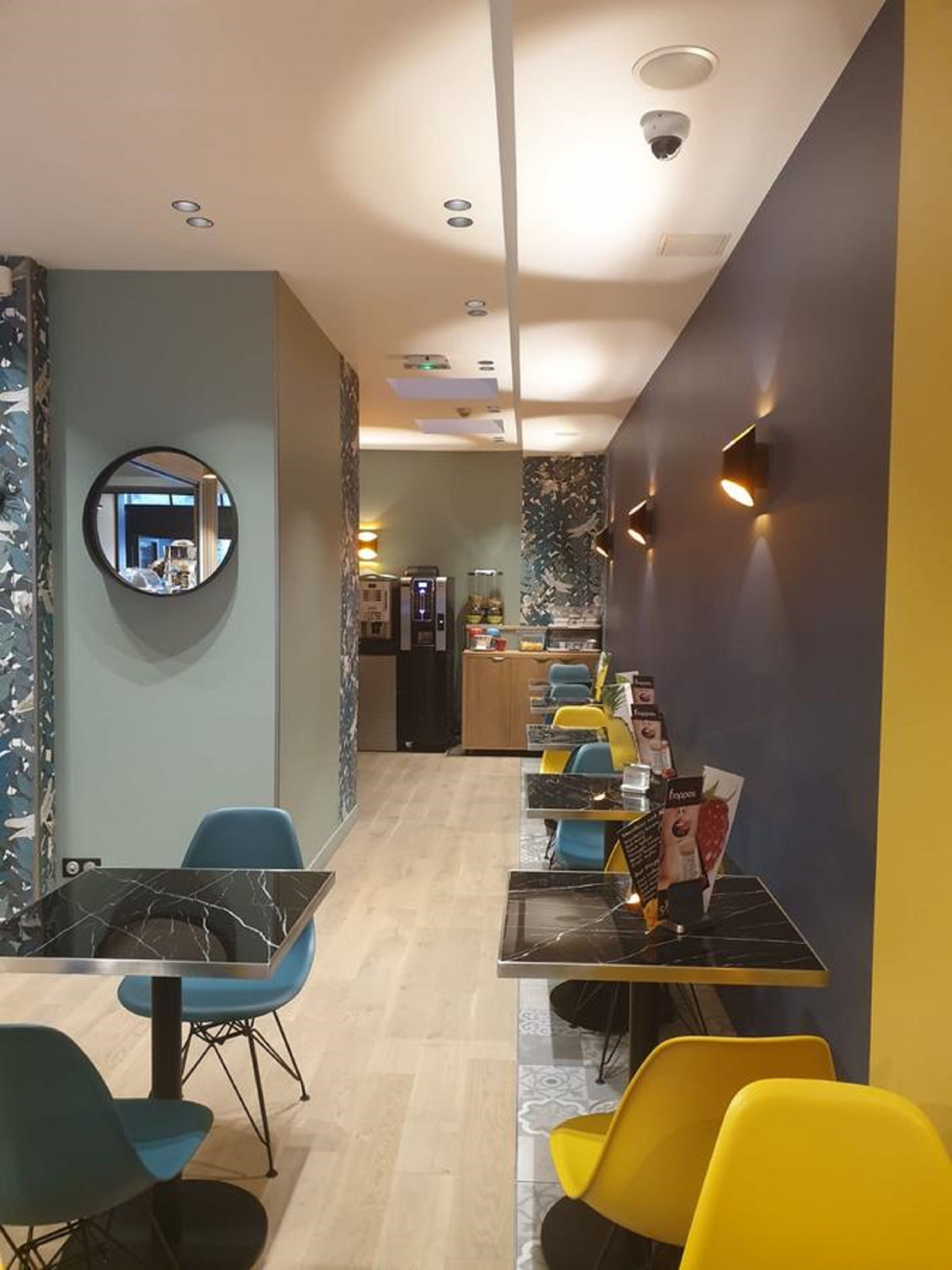 Photo - Panam Hotel PARIS GAMBETTA- Place Gambetta-Mairie du 20 emme