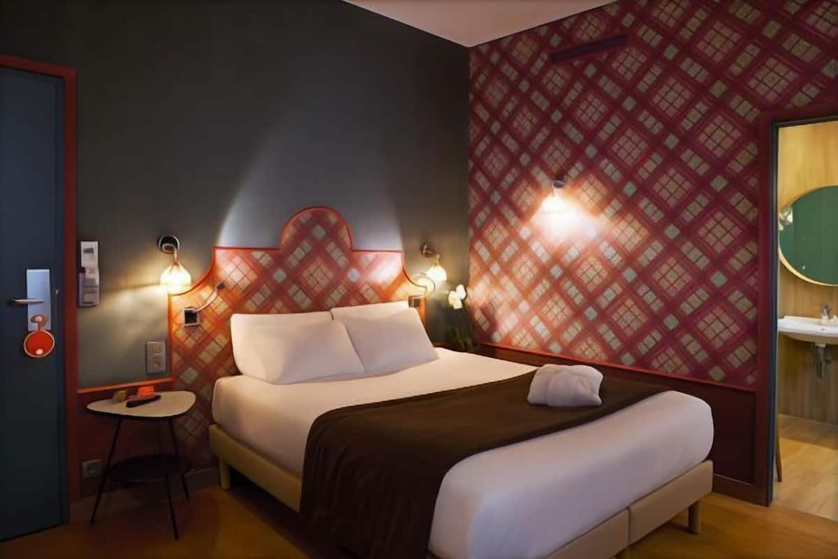 In-room safe, desk, blackout curtains, iron/ironing board