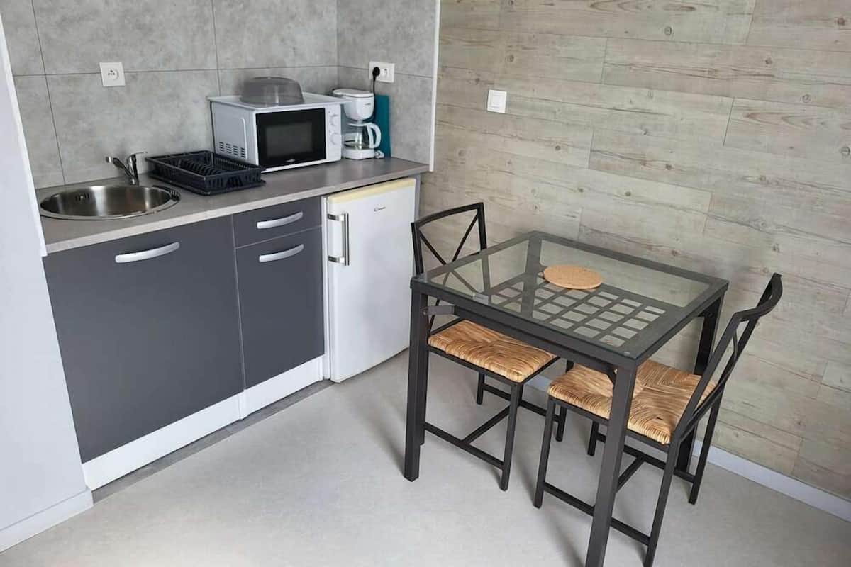 family room | private kitchen