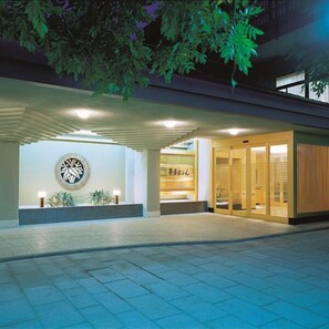 Perincian bahagian luar