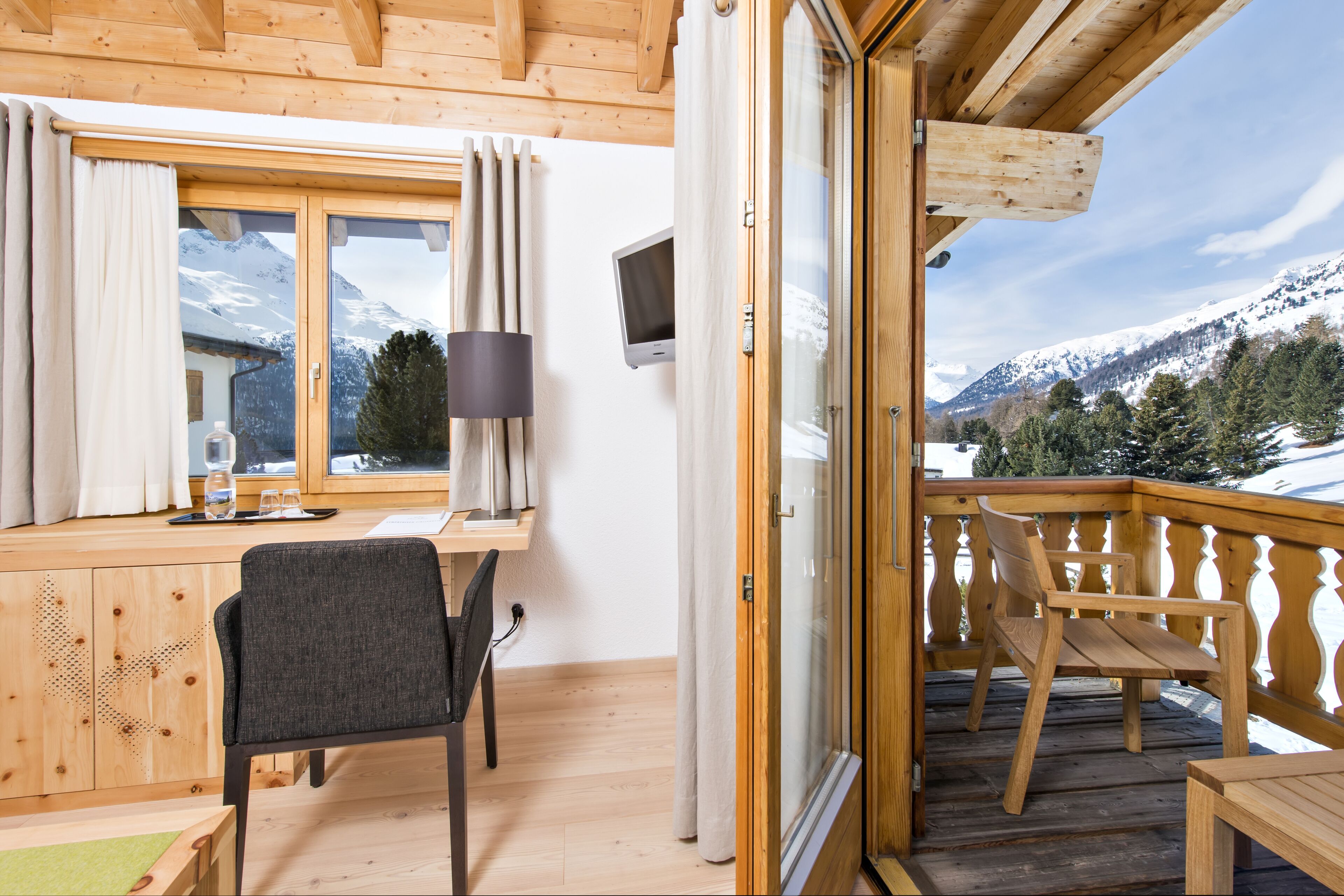 double room with balcony | 1 bedroom, hypo-allergenic bedding, down duvets, in-room safe