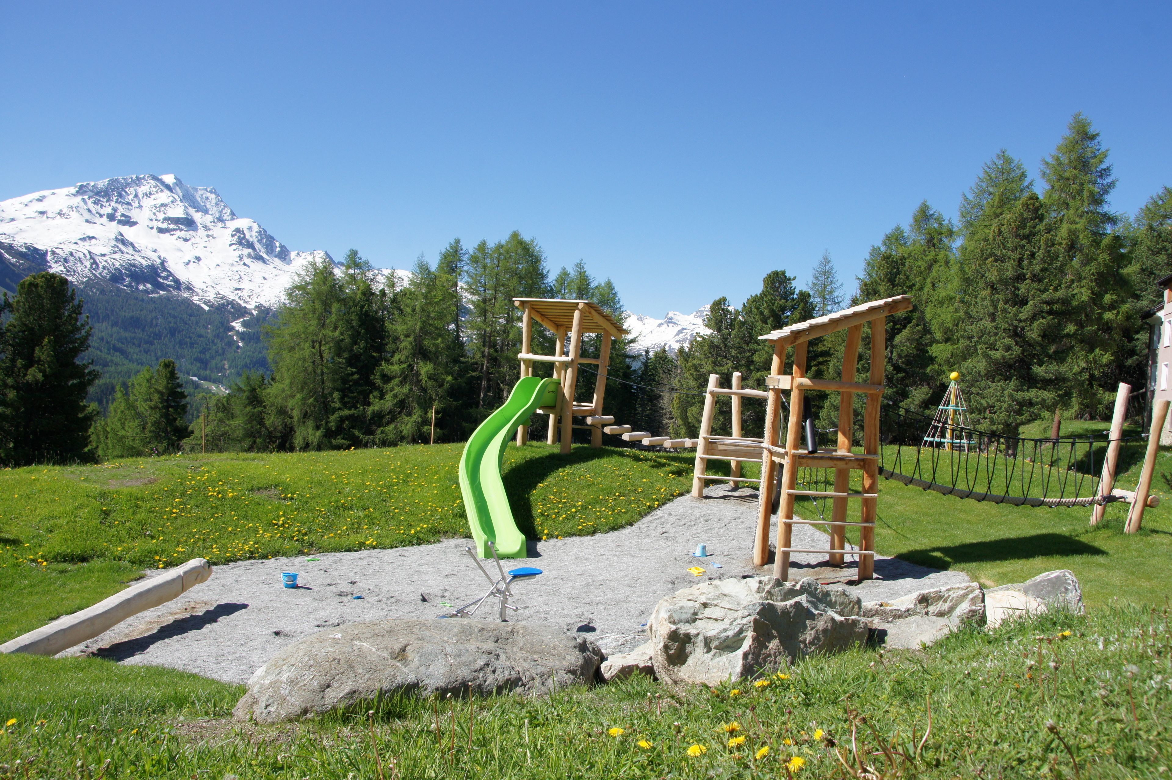 children’s play area – outdoor