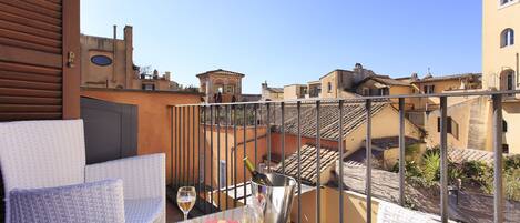 Deluxe Double Room, Balcony | Balcony