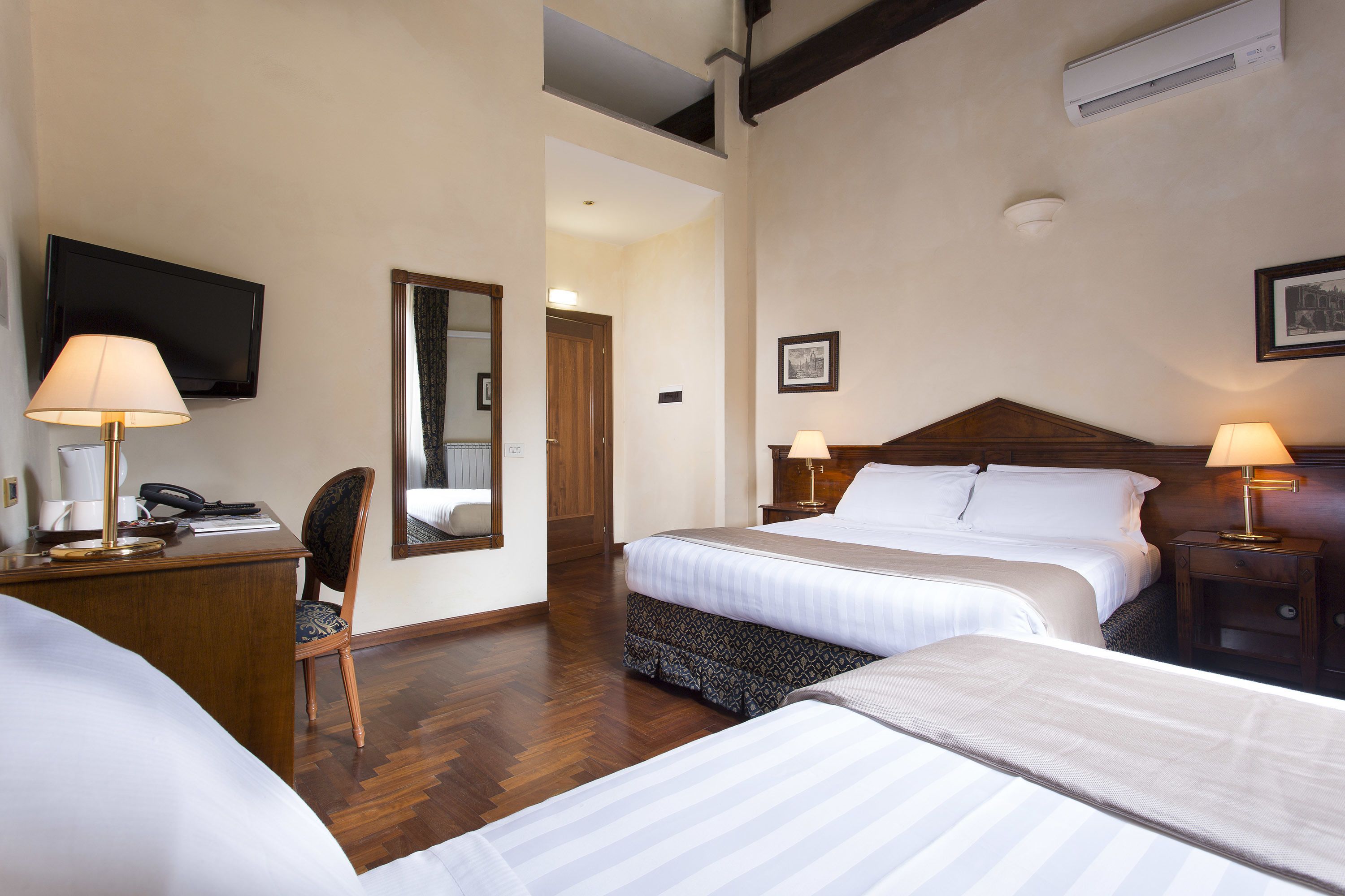 Photo - Hotel Teatro Pace