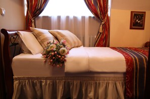Economy Twin Room, Private Bathroom | Iron/ironing board, free WiFi, bed sheets - Prague Golden Age (Prague)