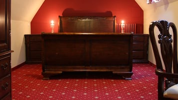 Ferros/tábuas de passar roupa, Wi-Fi de cortesia, roupa de cama