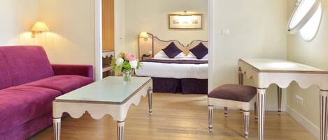 Single Room | Living room | LCD TV