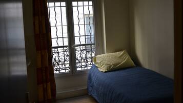 Coffres-forts dans les chambres, bureau, chambres insonorisées