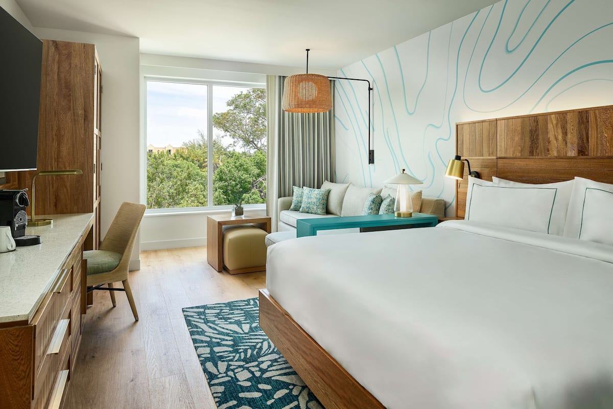 1 bedroom, premium bedding, in-room safe, desk